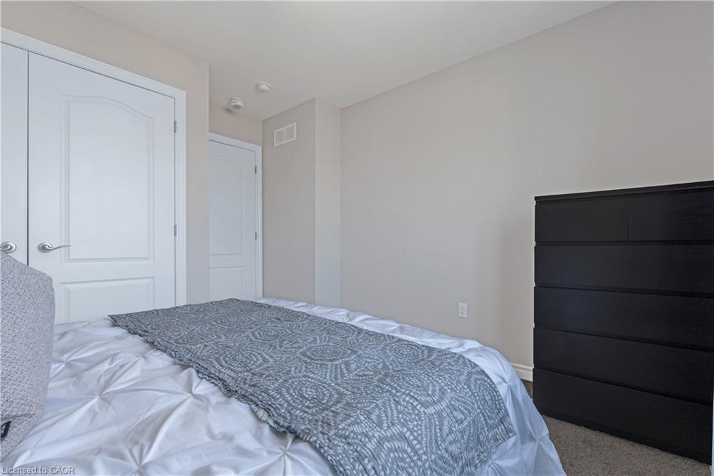 365 Beech Street, Lucan, ON - Indoor Photo Showing Bedroom
