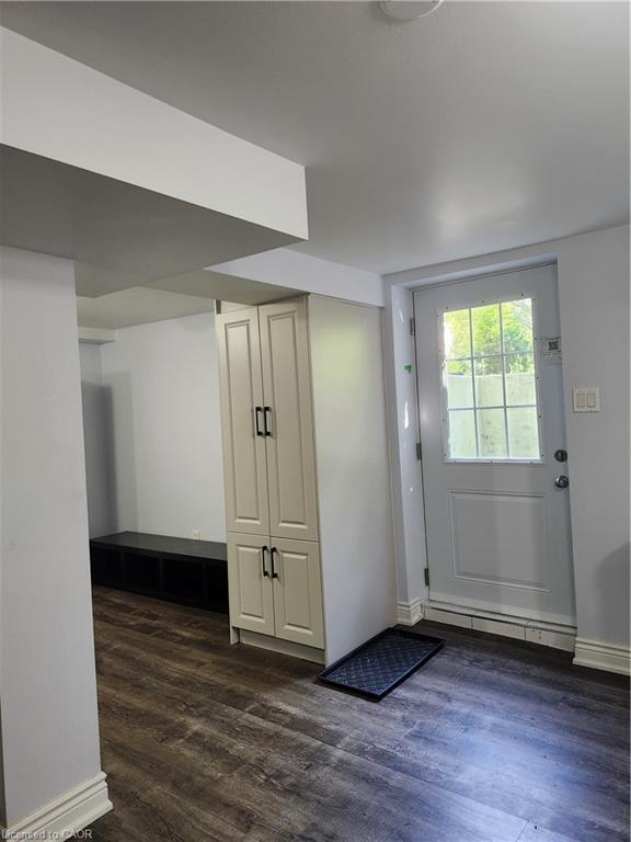 11 Mercer Road, Cambridge, ON - Indoor Photo Showing Other Room