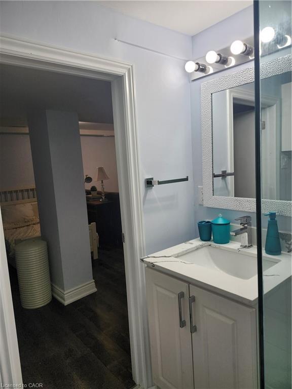 11 Mercer Road, Cambridge, ON - Indoor Photo Showing Other Room