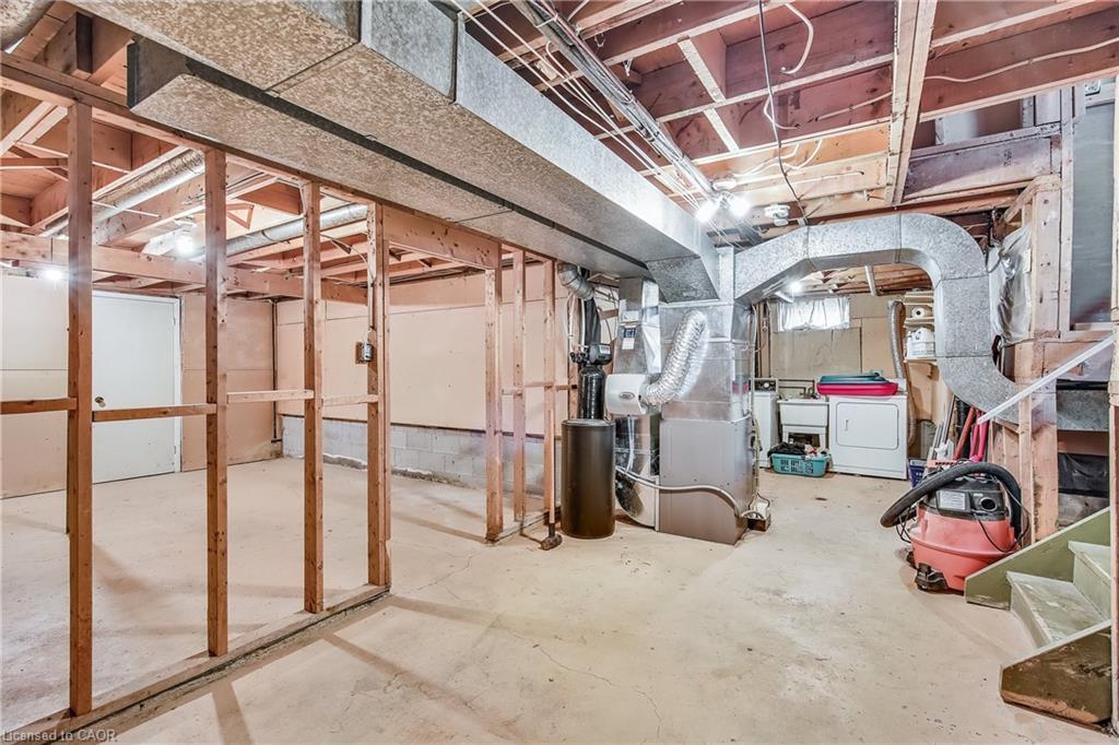 9 Valanna Court, Hamilton, ON - Indoor Photo Showing Basement