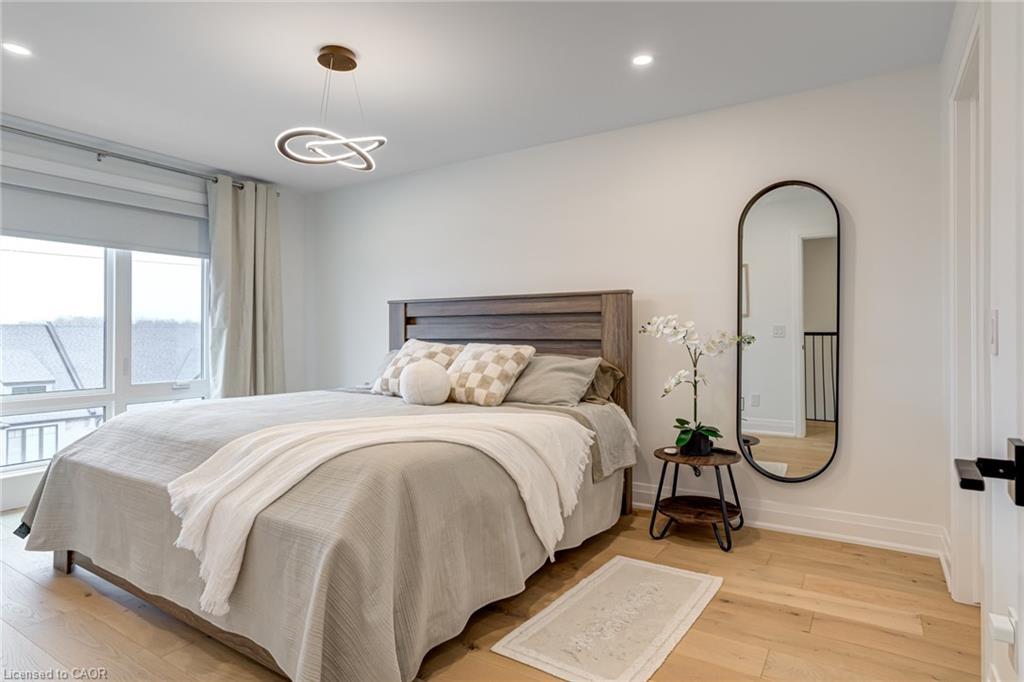 151C Port Robinson Road, Pelham, ON - Indoor Photo Showing Bedroom