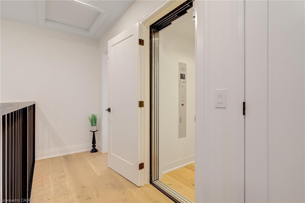 151C Port Robinson Road, Pelham, ON - Indoor Photo Showing Other Room