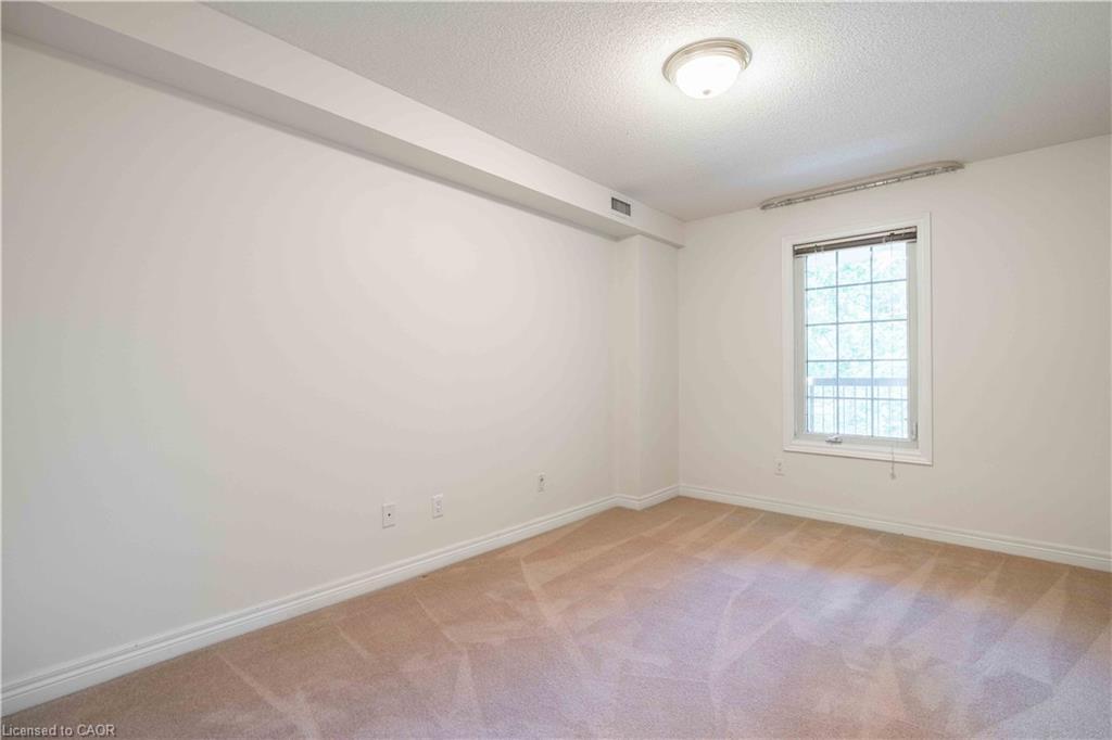 207-980 Golf Links Road, Hamilton, ON - Indoor Photo Showing Other Room