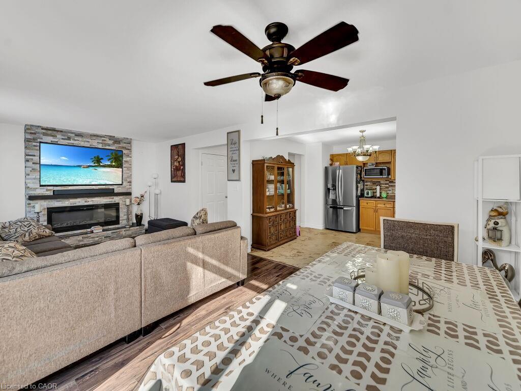 538 Alberta Avenue, Woodstock, ON - Indoor