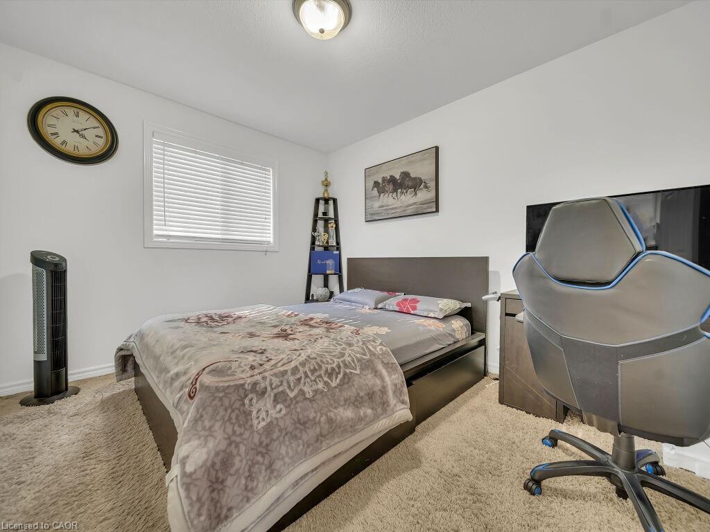 538 Alberta Avenue, Woodstock, ON - Indoor Photo Showing Bedroom