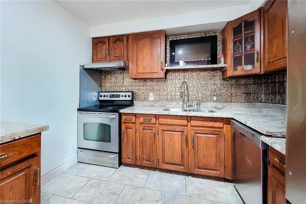 6-1255 Upper Gage Avenue, Hamilton, ON - Indoor Photo Showing Kitchen With Double Sink