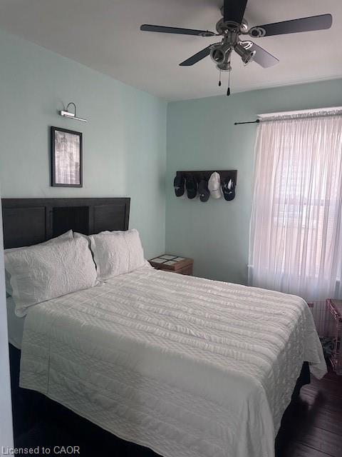 84 Barons Avenue N, Hamilton, ON - Indoor Photo Showing Bedroom