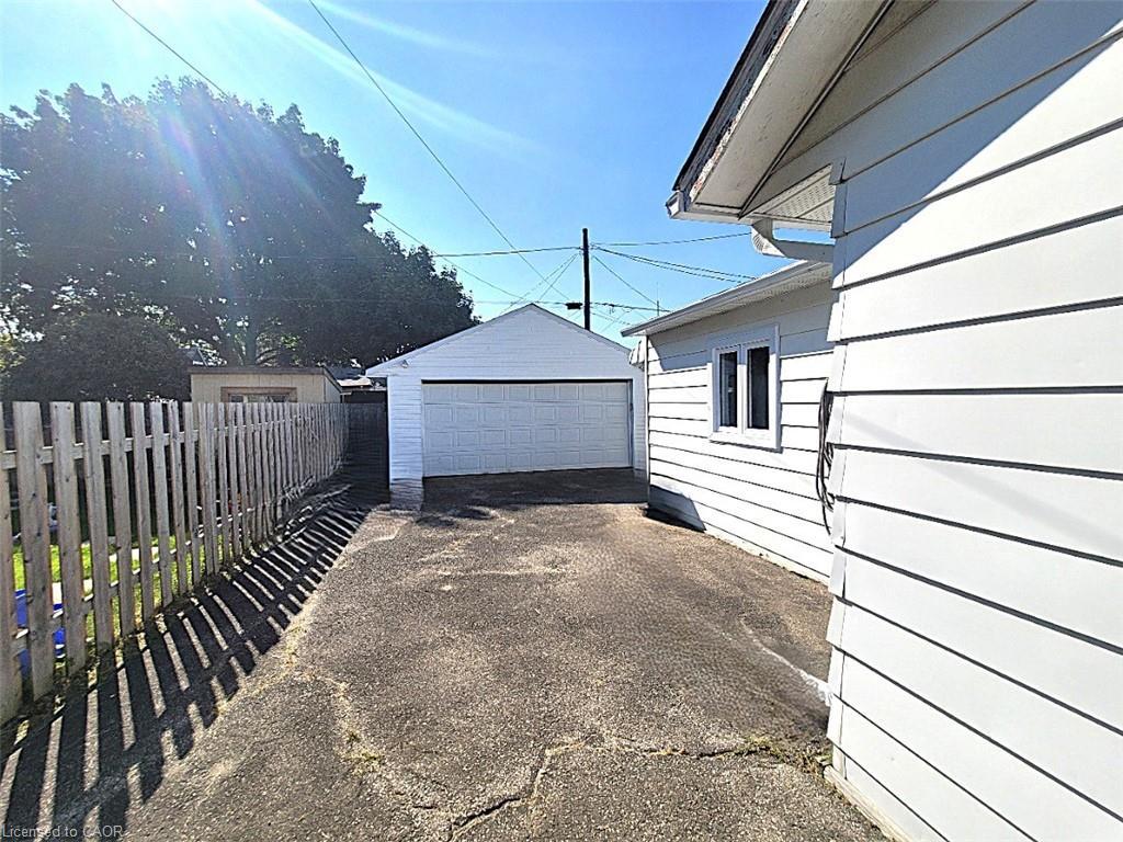 146 Whitley Street, Cambridge, ON - Outdoor