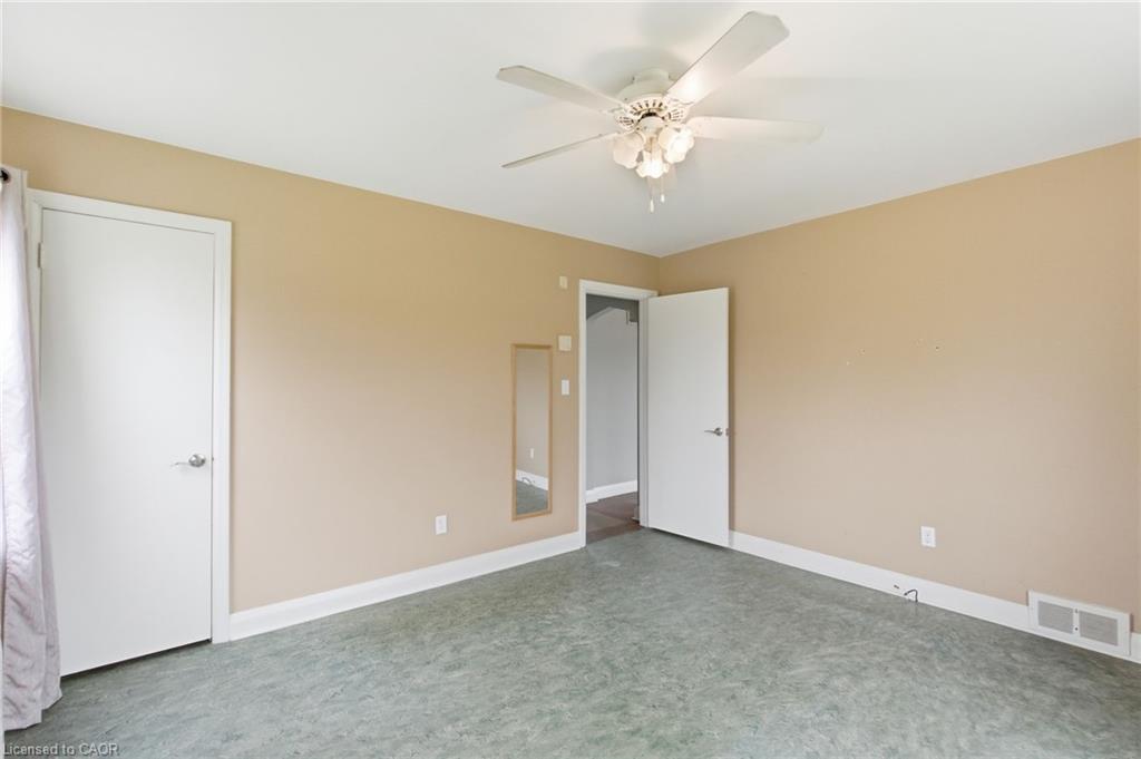 68 Atkinson Boulevard, Dundas, ON - Indoor Photo Showing Other Room