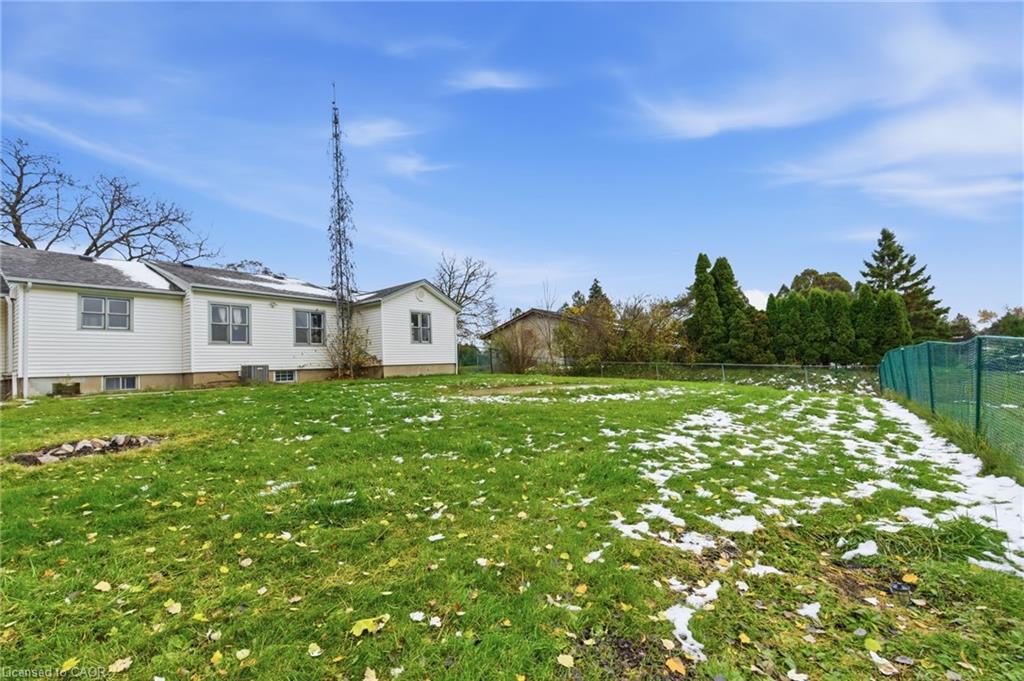 68 Atkinson Boulevard, Dundas, ON - Outdoor