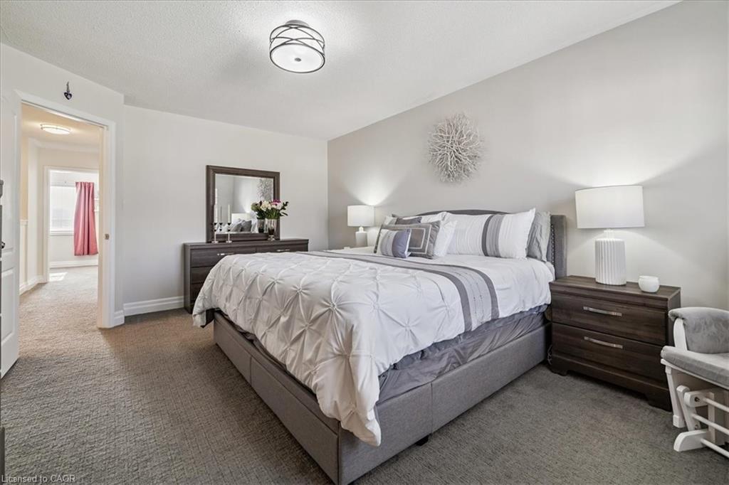 69-470 Beach Boulevard, Hamilton, ON - Indoor Photo Showing Bedroom