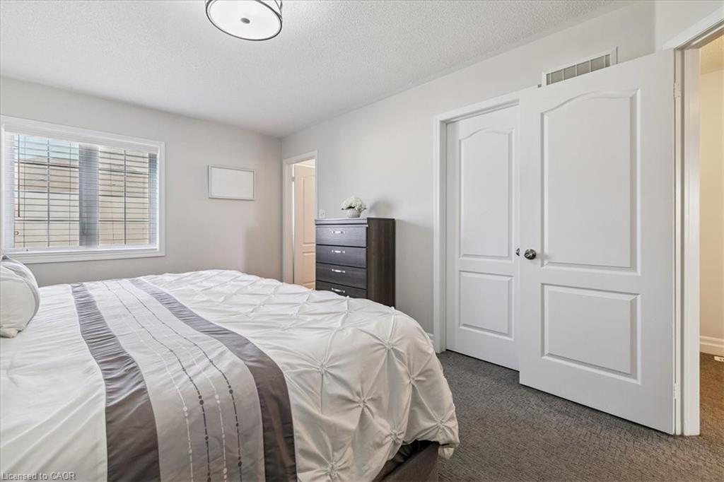 69-470 Beach Boulevard, Hamilton, ON - Indoor Photo Showing Bedroom