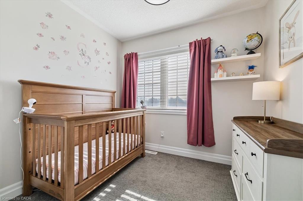 69-470 Beach Boulevard, Hamilton, ON - Indoor Photo Showing Bedroom