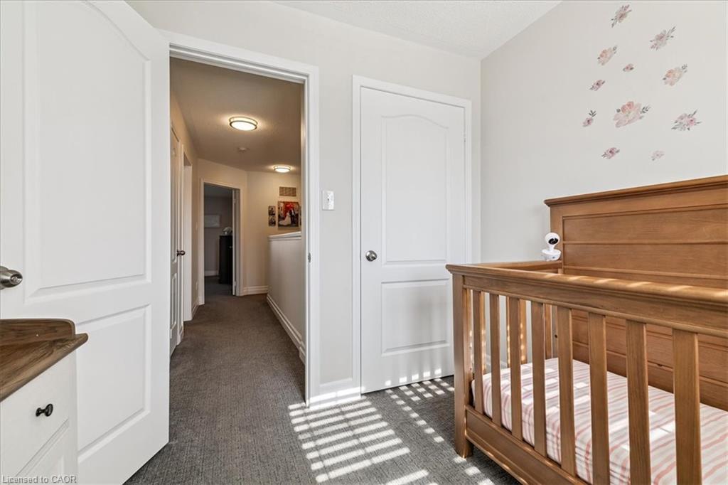 69-470 Beach Boulevard, Hamilton, ON - Indoor Photo Showing Bedroom