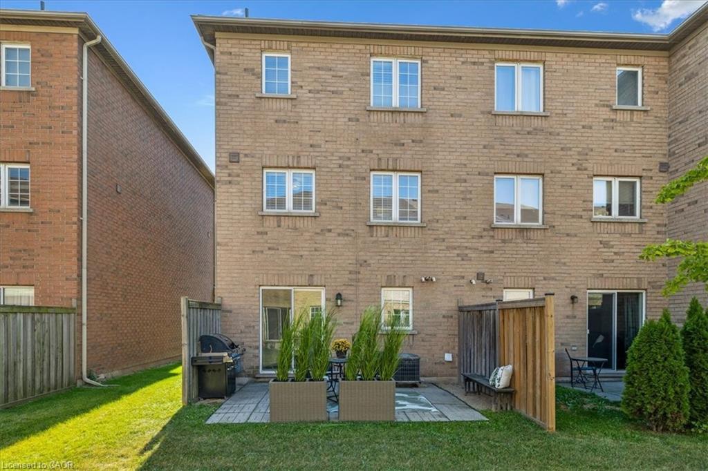 69-470 Beach Boulevard, Hamilton, ON - Outdoor With Exterior