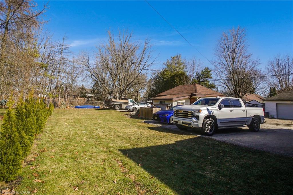 17 Shaw Avenue W, Cambridge, ON