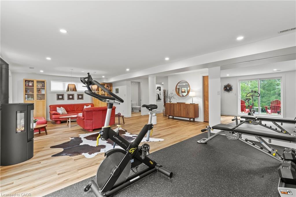 5799 Osprey Avenue, Niagara Falls, ON - Indoor Photo Showing Gym Room