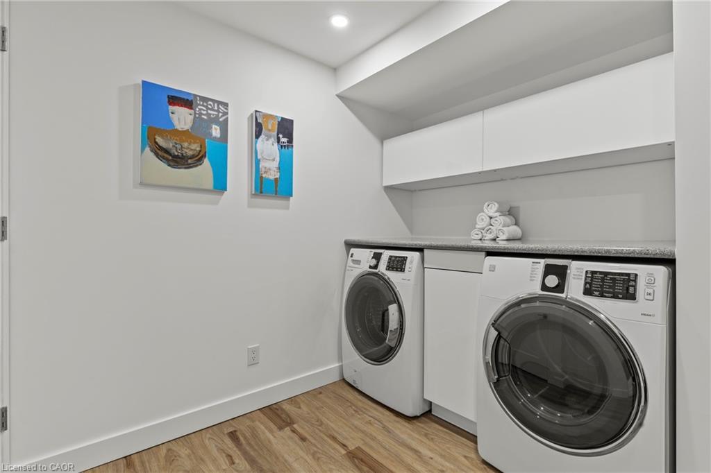5799 Osprey Avenue, Niagara Falls, ON - Indoor Photo Showing Laundry Room