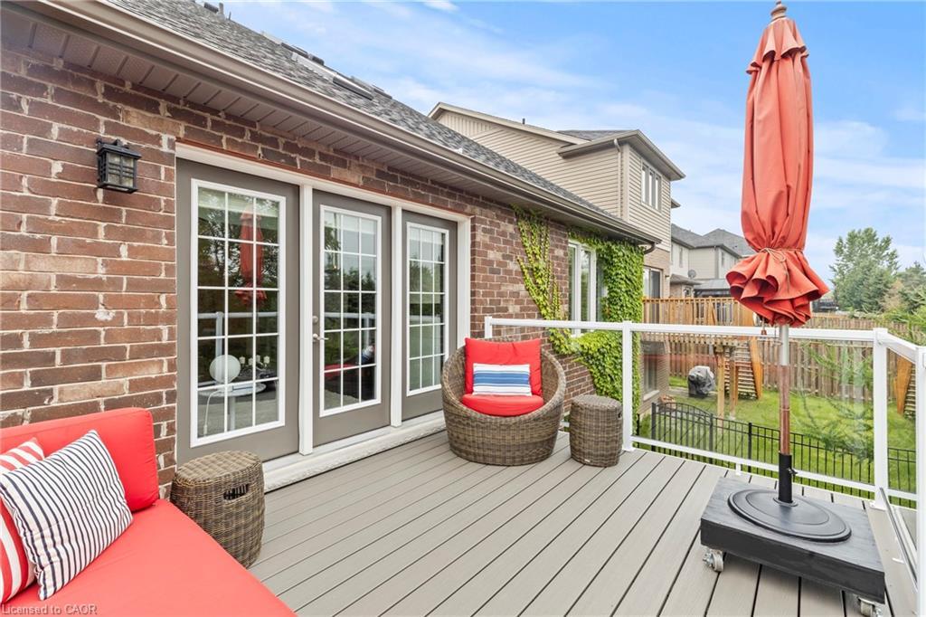 5799 Osprey Avenue, Niagara Falls, ON - Outdoor With Deck Patio Veranda With Exterior