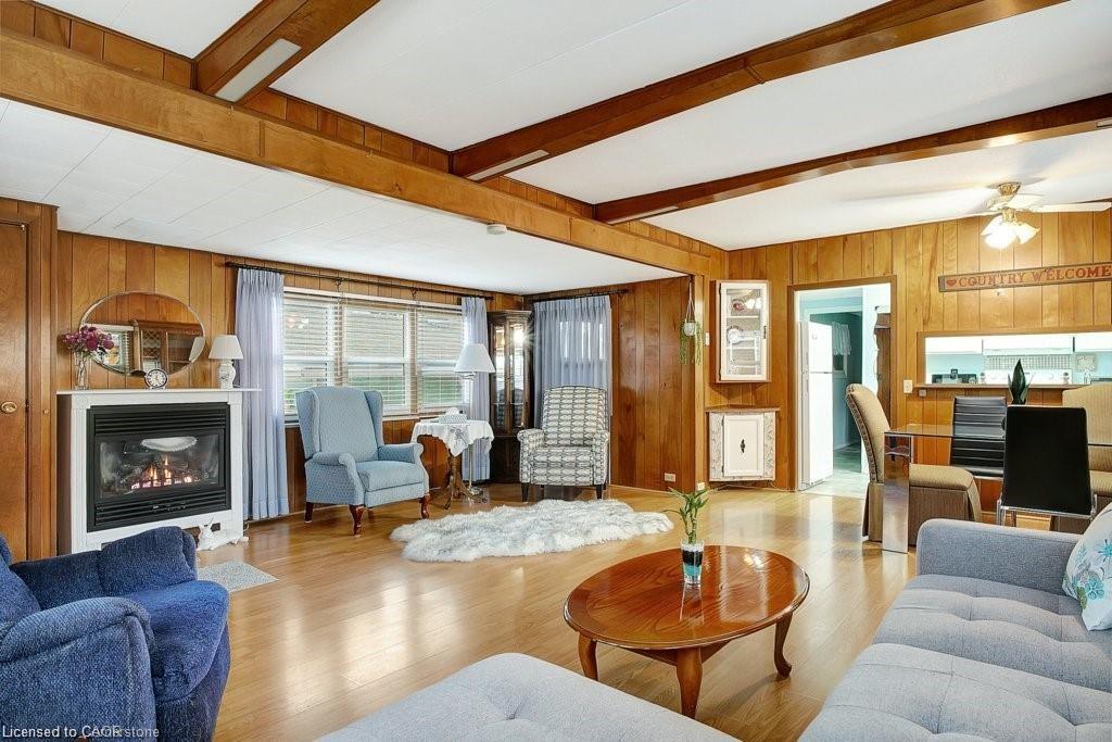 12 Macpherson Crescent, Flamborough, ON - Indoor Photo Showing Living Room With Fireplace