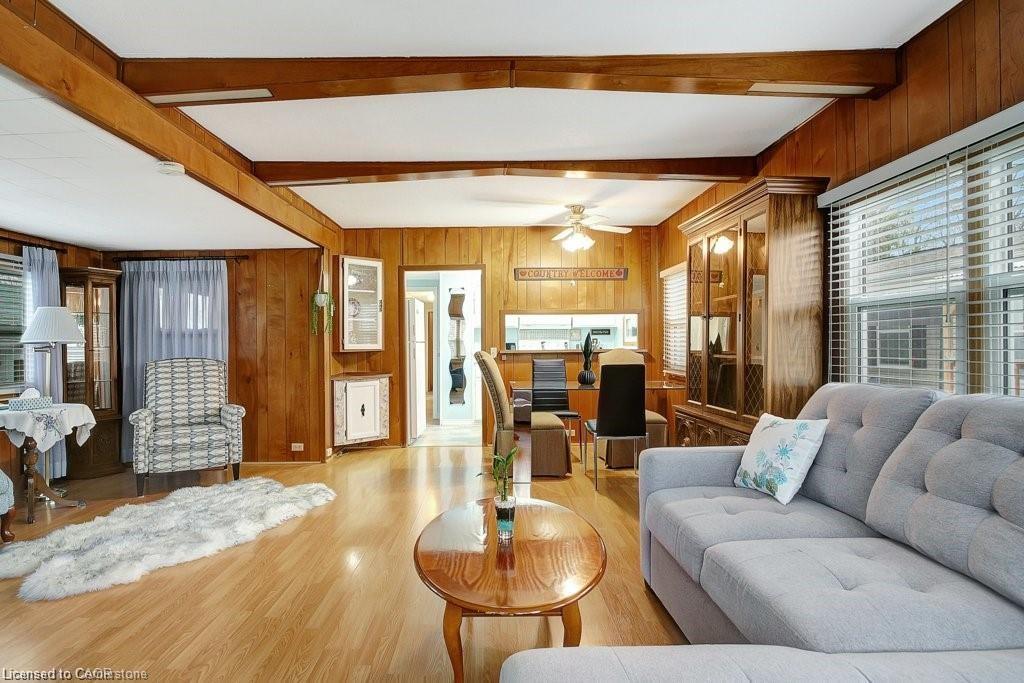 12 Macpherson Crescent, Flamborough, ON - Indoor Photo Showing Living Room