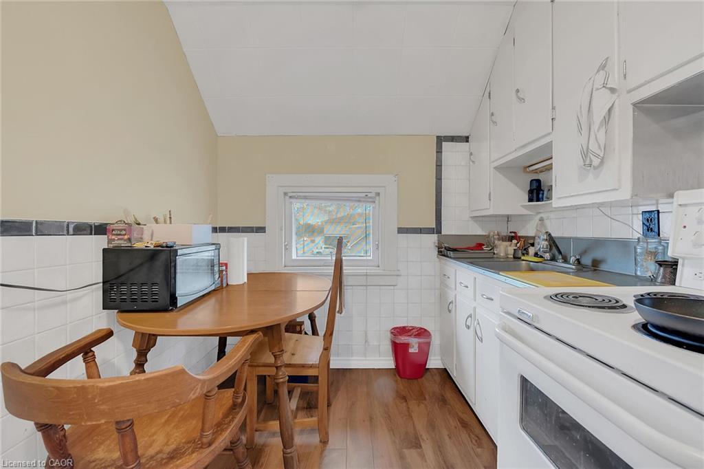 526 Steele Street, Port Colborne, ON - Indoor