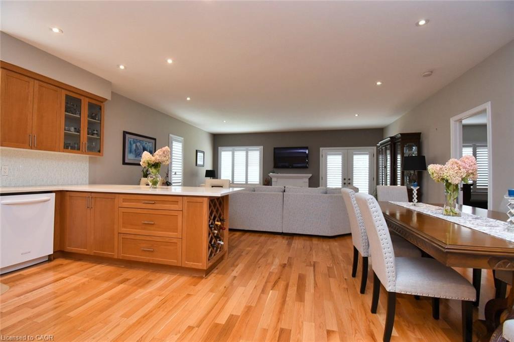 4-288 Main Street E, Grimsby, ON - Indoor