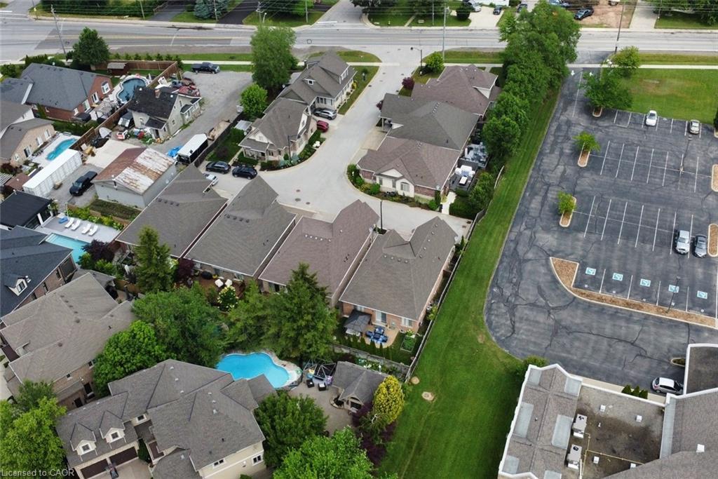 4-288 Main Street E, Grimsby, ON - Outdoor With View