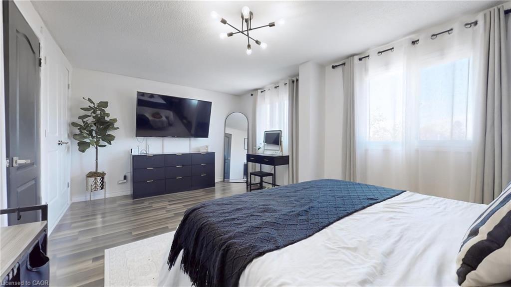 32-52 Adelaide Street, Barrie, ON - Indoor Photo Showing Bedroom