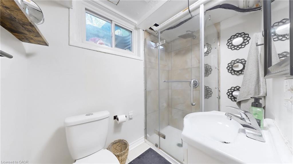 32-52 Adelaide Street, Barrie, ON - Indoor Photo Showing Bathroom