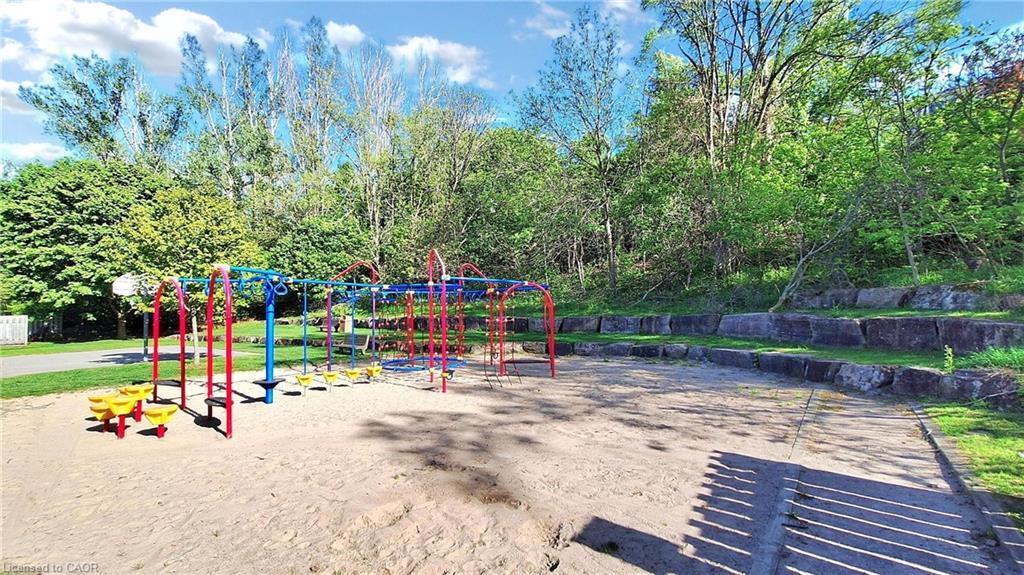 32-52 Adelaide Street, Barrie, ON - Outdoor