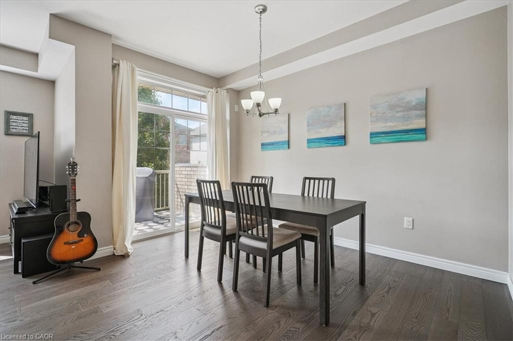 69-6 Chestnut Drive, Grimsby, ON - Indoor Photo Showing Dining Room