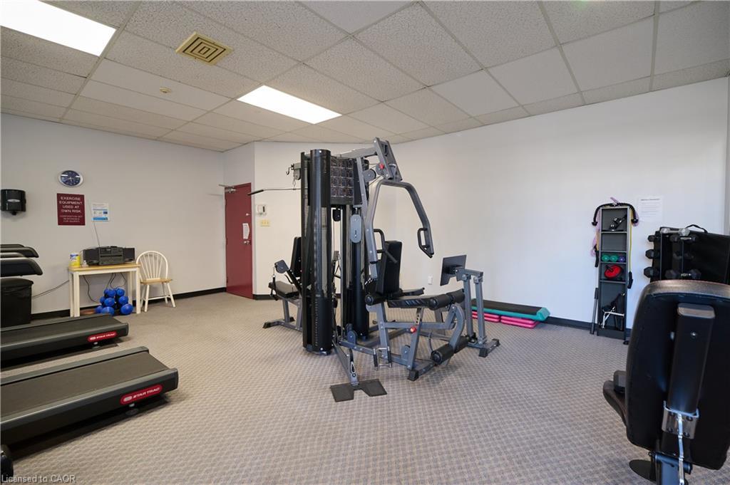 909-3227 King Street, Kitchener, ON - Indoor Photo Showing Gym Room