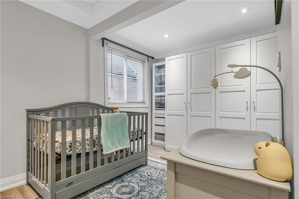 1034 Meredith Avenue, Mississauga, ON - Indoor Photo Showing Bedroom