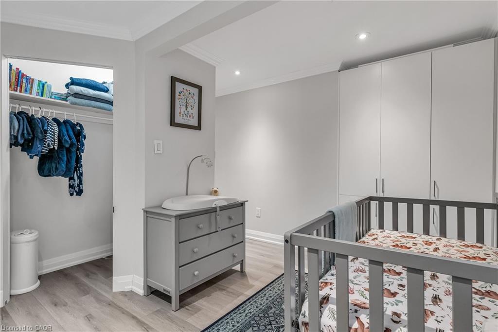 1034 Meredith Avenue, Mississauga, ON - Indoor