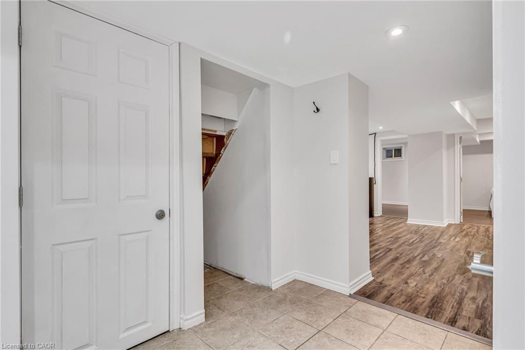 1034 Meredith Avenue, Mississauga, ON - Indoor Photo Showing Other Room