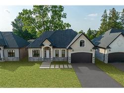 57 Cesar Place Ancaster, ON L9G 0G3