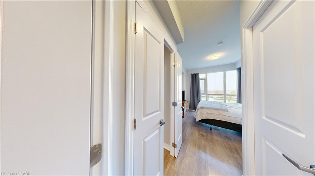 304-560 North Service Road, Grimsby, ON - Indoor Photo Showing Other Room