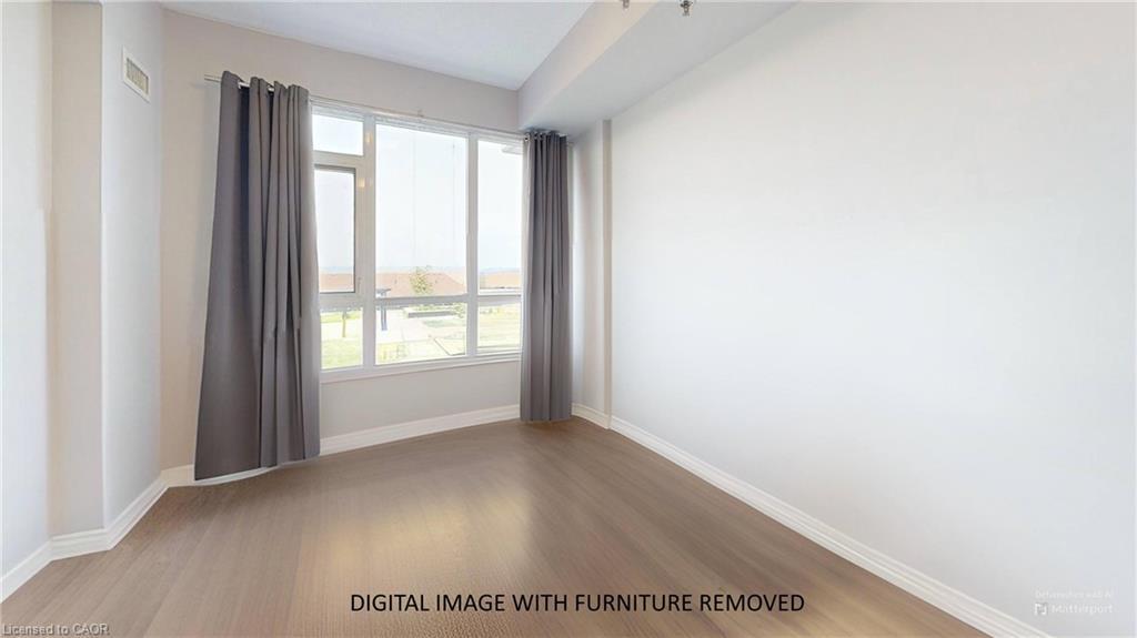 304-560 North Service Road, Grimsby, ON - Indoor Photo Showing Other Room