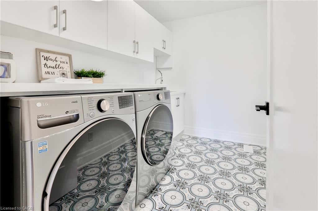 2309 Dunedin Road, Oakville, ON - Indoor Photo Showing Laundry Room