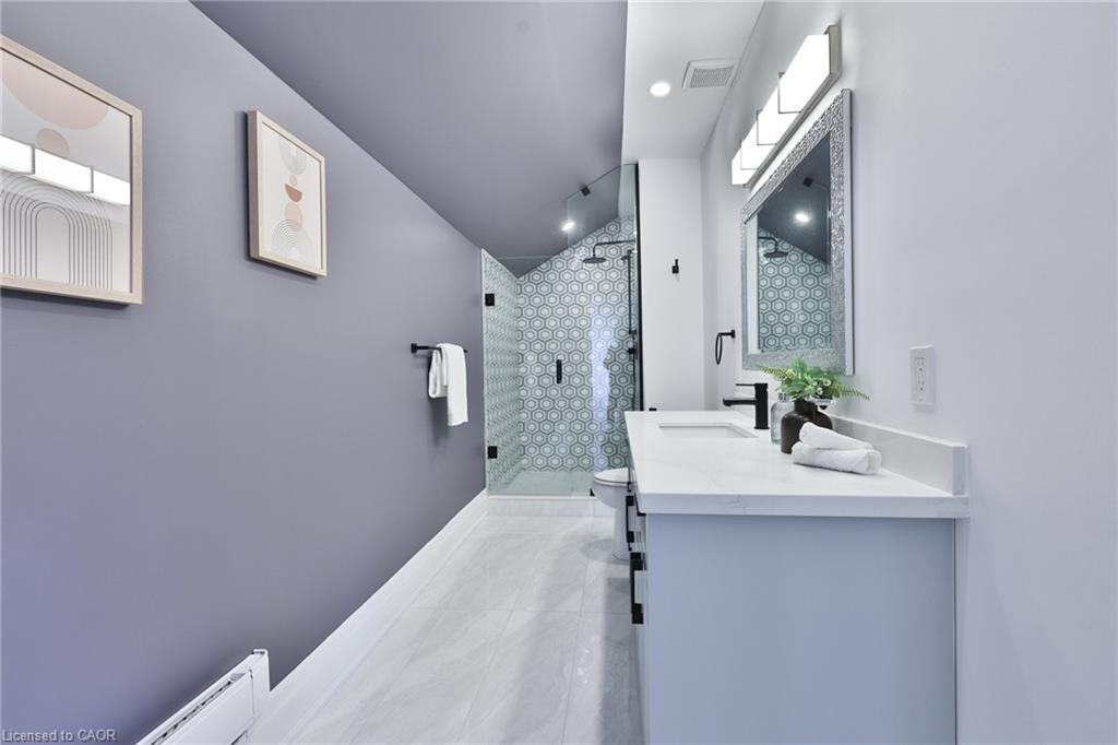2309 Dunedin Road, Oakville, ON - Indoor Photo Showing Bathroom