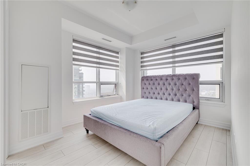 2508-30 Elm Drive W, Mississauga, ON - Indoor Photo Showing Bedroom