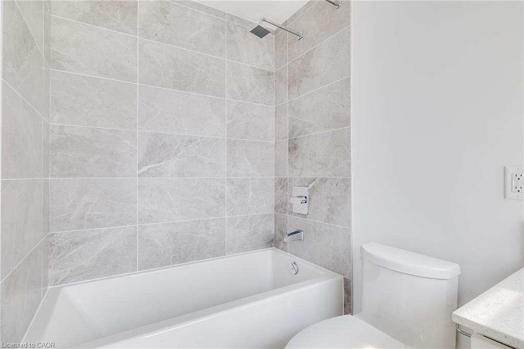 2508-30 Elm Drive W, Mississauga, ON - Indoor Photo Showing Bathroom