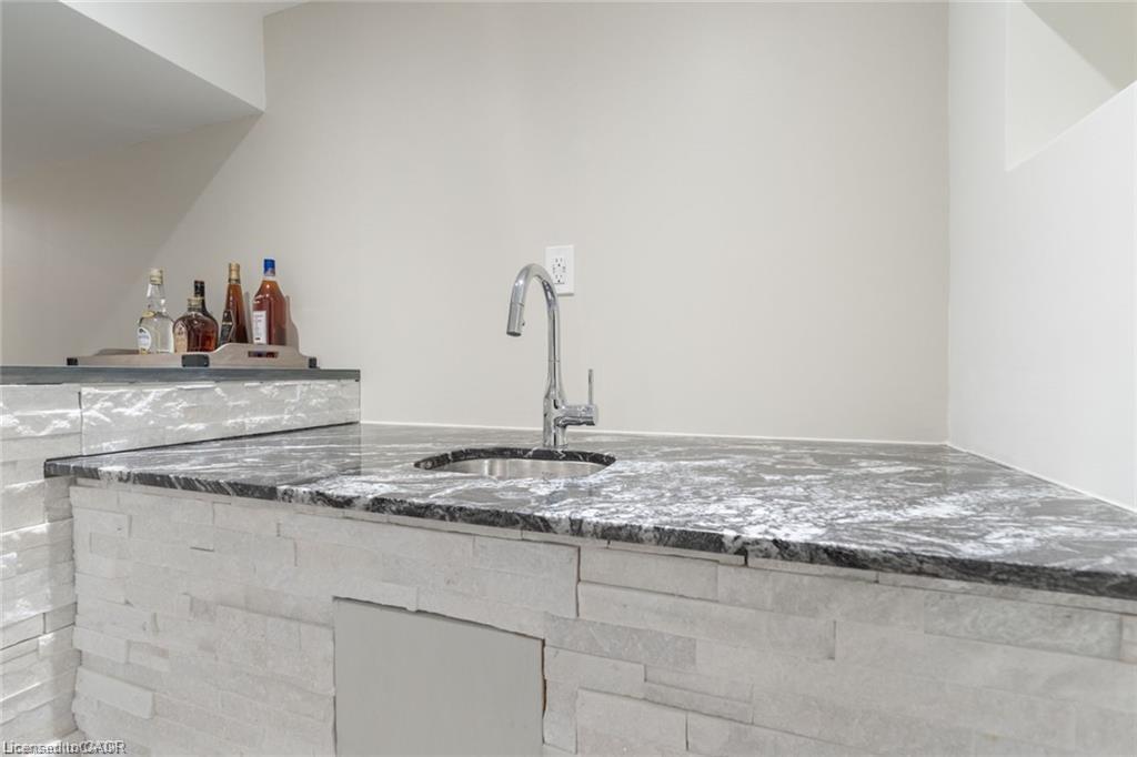 89 Keystone Crescent, Stoney Creek, ON - Indoor