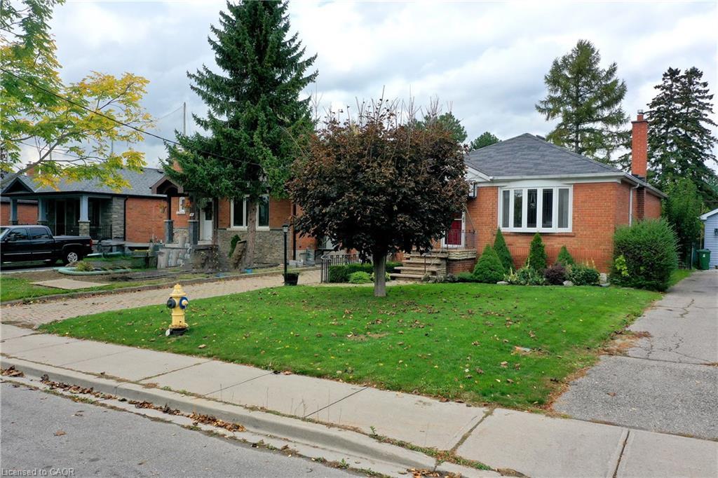 56 Cynthia Road, Toronto, ON - Outdoor With Facade