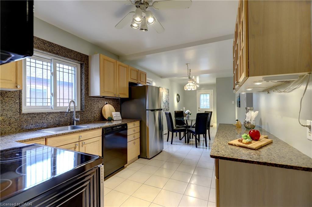 56 Cynthia Road, Toronto, ON - Indoor Photo Showing Kitchen
