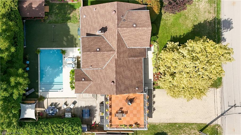 912 Boothman Avenue, Burlington, ON - Outdoor