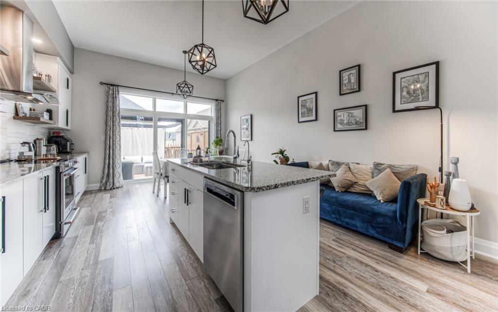 582 Mayapple Street, Waterloo, ON - Indoor Photo Showing Kitchen With Upgraded Kitchen
