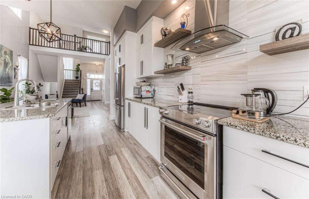 582 Mayapple Street, Waterloo, ON - Indoor Photo Showing Kitchen With Stainless Steel Kitchen With Upgraded Kitchen
