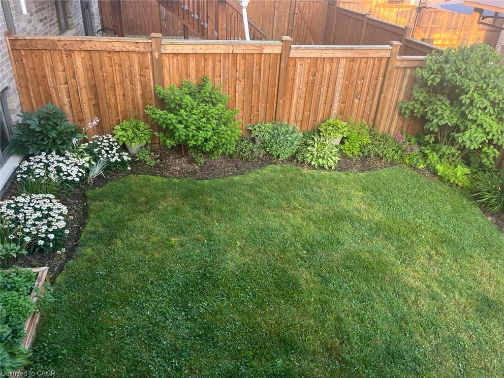 582 Mayapple Street, Waterloo, ON - Outdoor